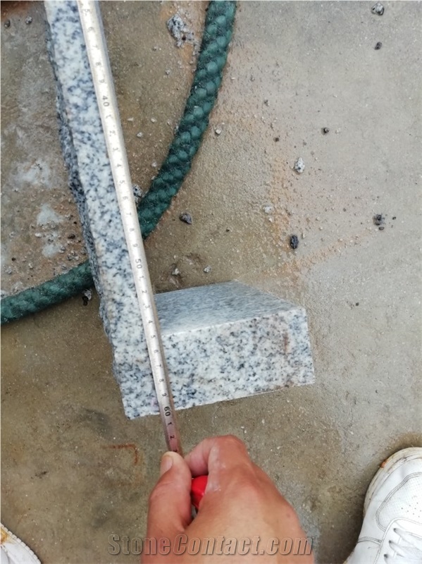 Granite Mushroomed Split Face Stone for Wall