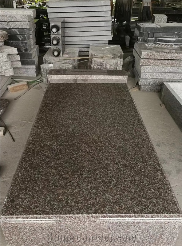Uprighr Red Granite for Monuments/Tombstones