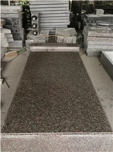 Uprighr Red Granite for Monuments/Tombstones