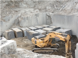 Black Pearl Granite Blocks & Slabs