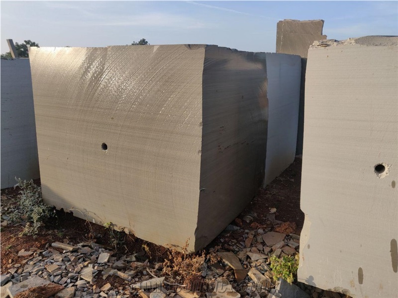 Roman Grey / Straight Vein / Liner Quartzite Blocks