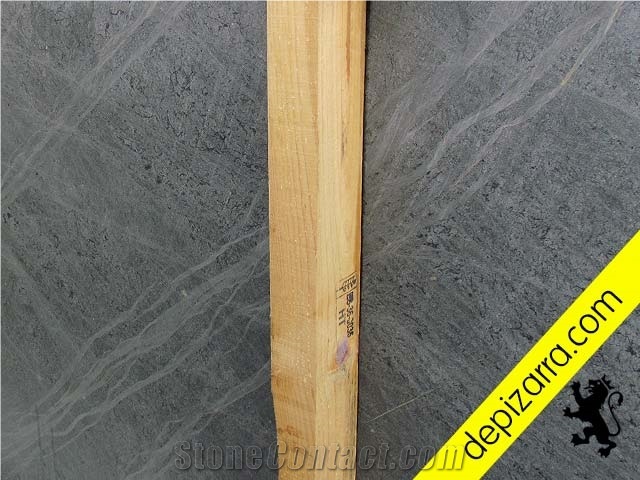 Natural Sandblasted Negro Bierzo Slate Slabs