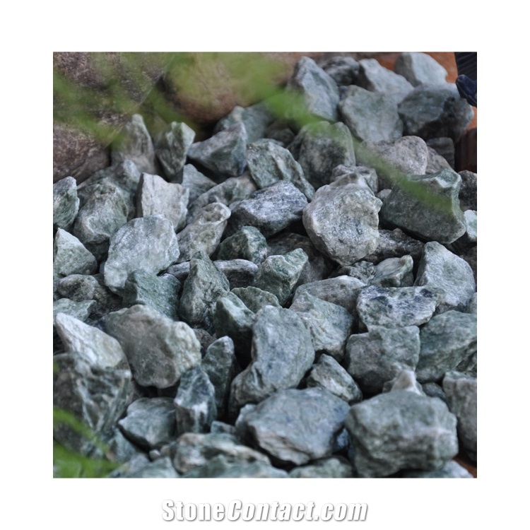 Natural Good Quality Gs-006 Green Gravel Stone