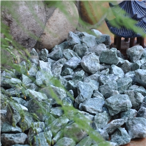 Natural Good Quality Gs-006 Green Gravel Stone