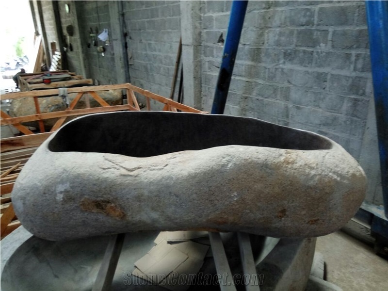 Bathub River Stone Thin Lip Stone Bathtub