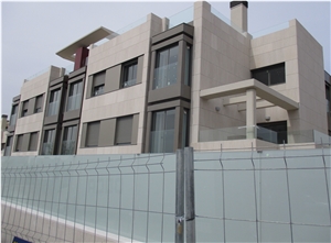 Moca Creme Cla Limestone
