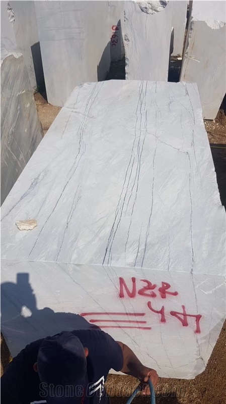 Akasia White Marble Blocks
