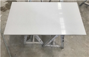 Soothing Grey White Quartz Stone Desk Countertop