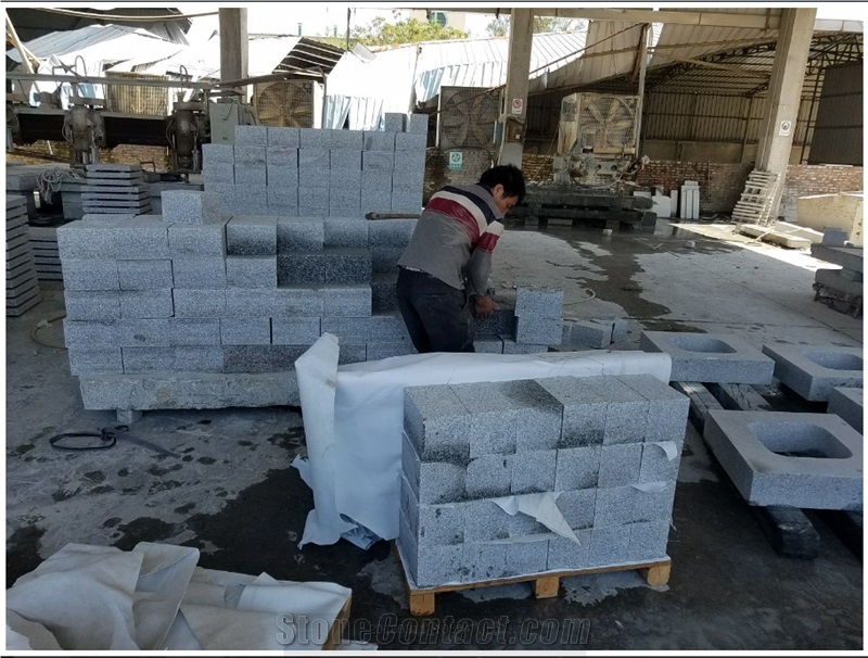 G623 China Grey Granite Bush Hammered Paving Stone