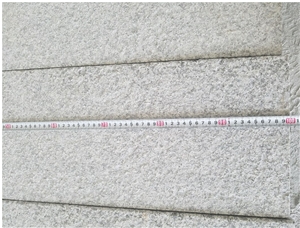 G623 China Grey Granite Flamed Straight Curbstone