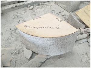 G623 Chinese Grey Granite Bush Hammered Curbstone