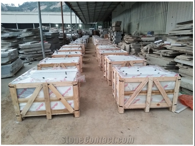 G623 Chinese Grey Granite Bush Hammered Curbstone