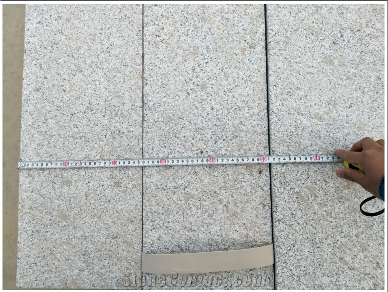 G623 Chinese Grey Granite Bush Hammered Curbstone