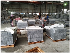 G623 Chinese Grey Granite Bush Hammered Curbstone
