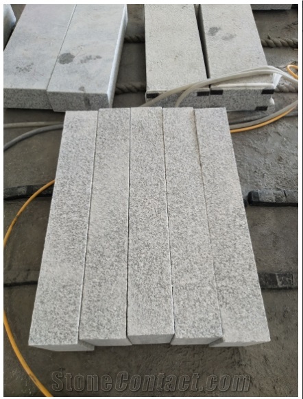 G623 Chinese Grey Granite Surface Flamed Curbstone