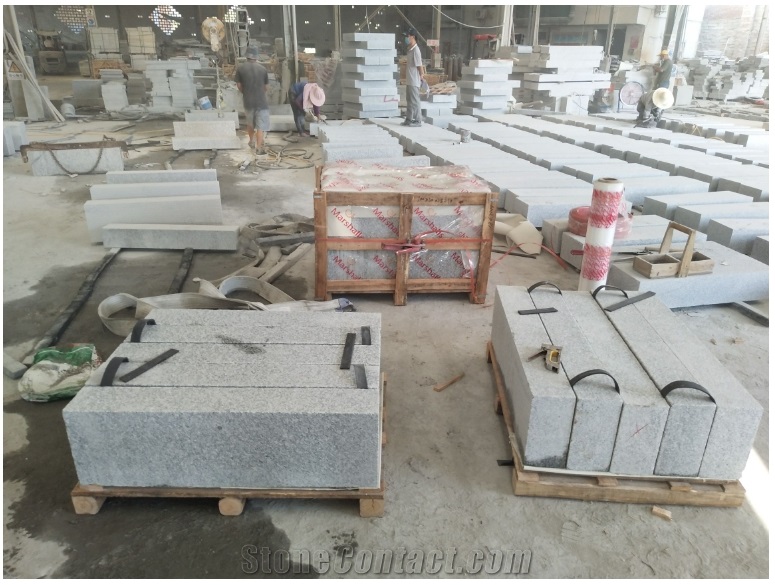 G623 Chinese Grey Granite Surface Flamed Curbstone
