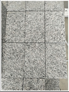 G623 Grey Granite Bush Hammered Paving Stone