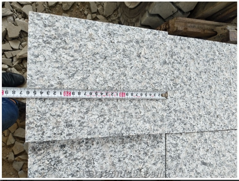 G623 Grey Granite Surface Flamed Paving Stone
