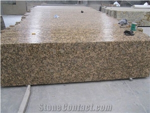 New Veneziano Gold & Giallo Imperial Countertop