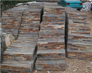 Rusty Slate Stacked Stone Veneer
