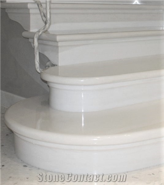 Calacatta Creme Marble Block