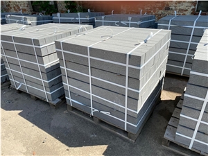 Antik Nero Gabbro Borders, Sawn Cut Kerbstone