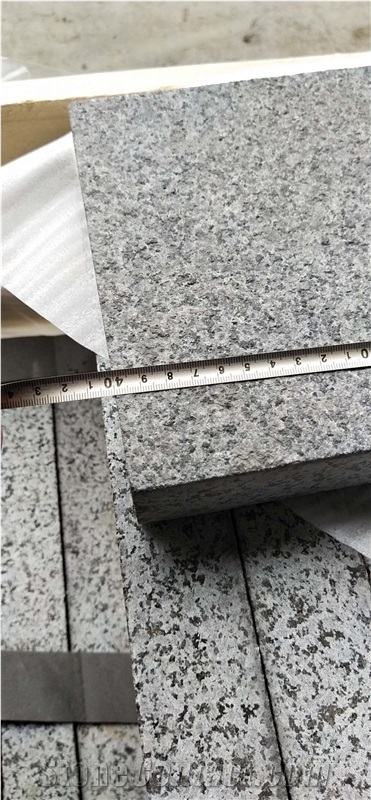 Ken Black Granite Basalt Flamed Paver