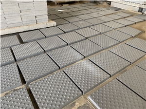 G654 Sesame Black Impala Kobra Tactile Blind Paver