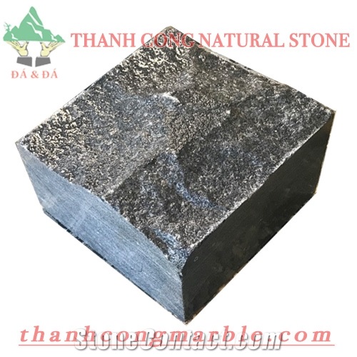 Bluestone Split Cubic Pavers