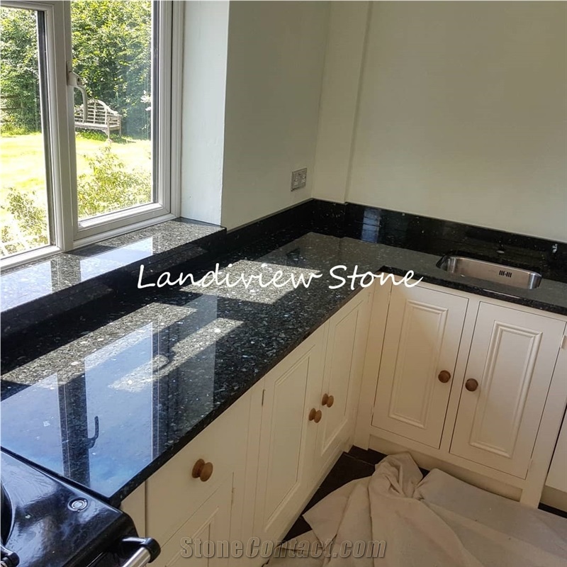 Dunkel Labrador Emerald Pearl Granite Kitchen Top