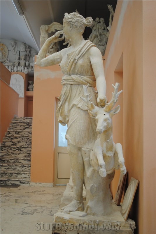 Statuario Marble Sculptured Fountain
