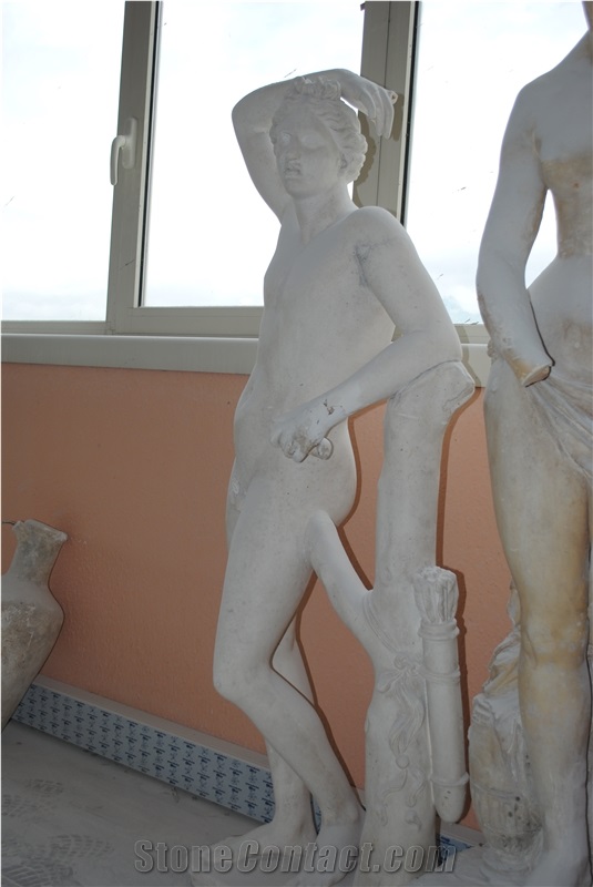 Statuario Marble Sculptured Fountain