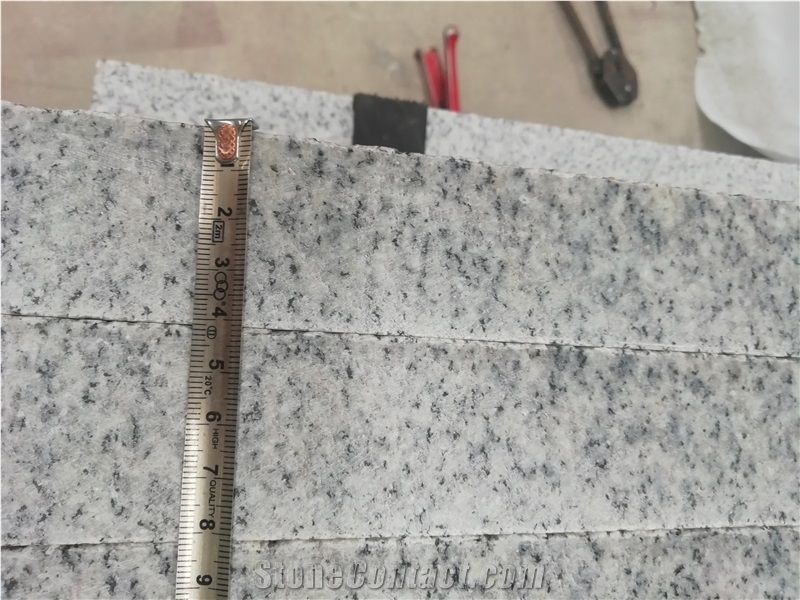 Padang Cristal Granite Jumbo Pattern Flamed Tiles