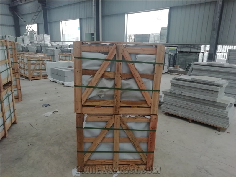 Padang Cristal Granite Jumbo Pattern Flamed Tiles