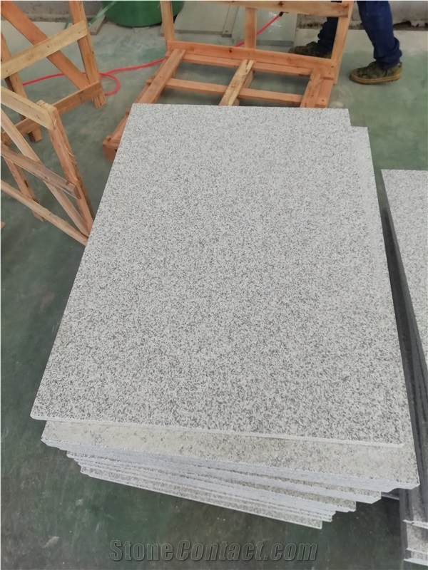 Polished Light Gray Granite Ashlar Pattern