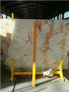 Travonix Slabs, Cream Traonyx Slabs