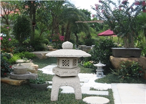 Japanese Style Carved Stone Lantern Jn-001