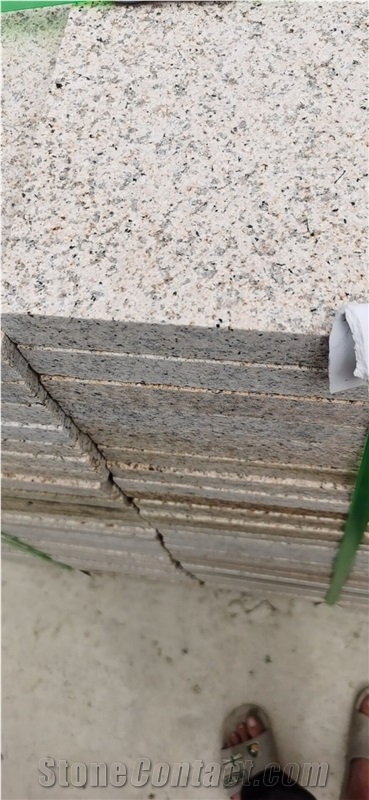 G682 Yellow and Beige Granite Slab and Tiles