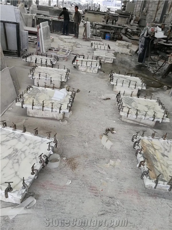 Carrara Marble Stone Furniture- Round Table Design