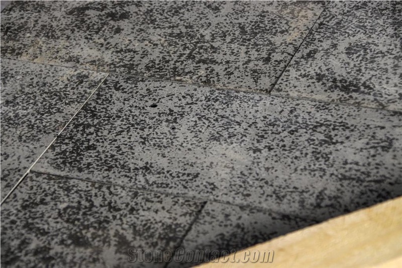 Black Basalt Corquis