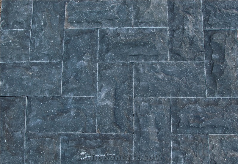 Black Basalt Rugged Split Wall Stone