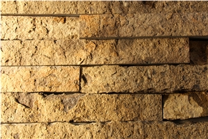 Golden Black Basalt Crust Building Stone
