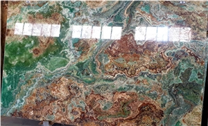 Green Traonyx- Smeralda Onyx Slabs