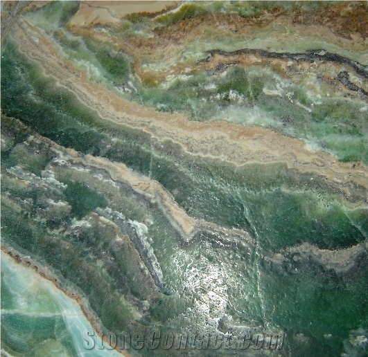 Green Traonyx- Smeralda Onyx Slabs
