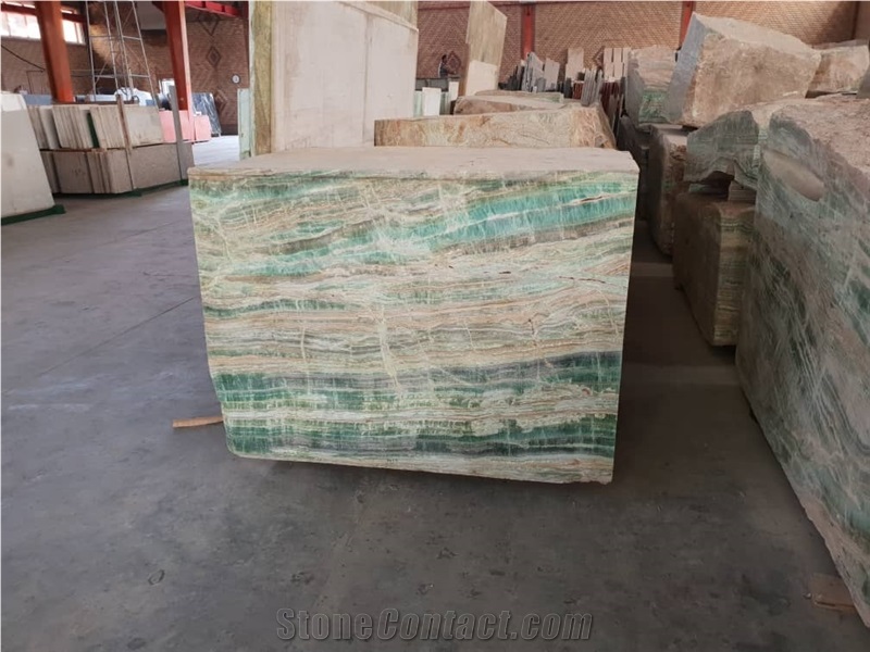 Smeralda Onyx Blocks