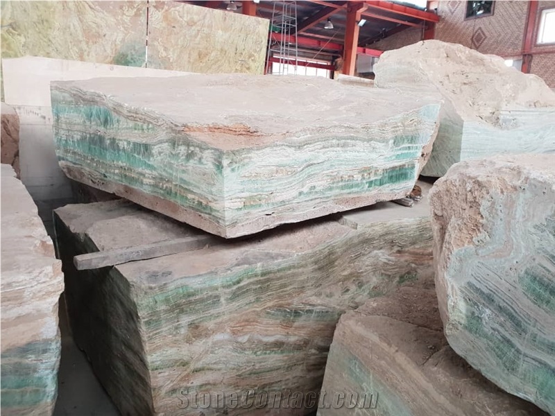 Smeralda Onyx Blocks