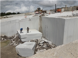Granito Blanco Almendra Granite Block