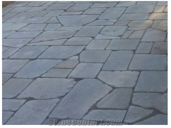 Tumbled Irregular Blue Stone Pavers