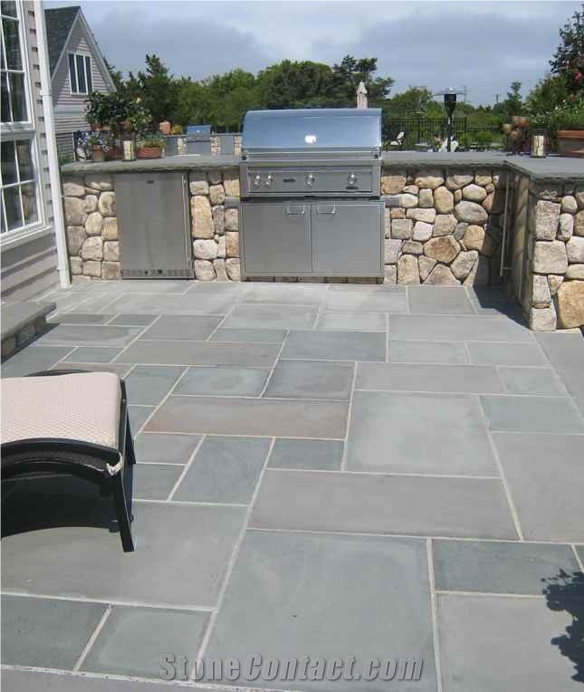 Tumbled Irregular Blue Stone Pavers