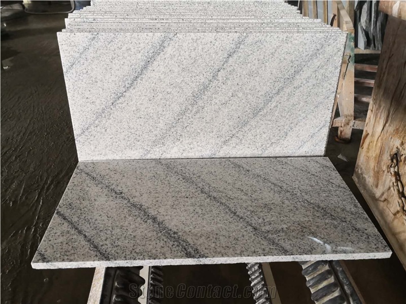 China New Viscont White Granite Wall Slab Bookmatch